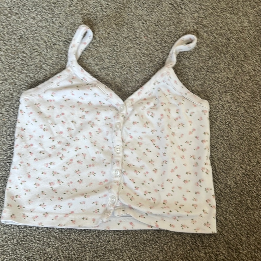 white flower brandy melville tank top